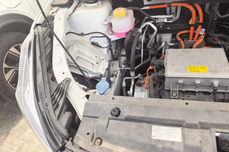 Used NETA U 2022 Zhi400 Pro Ternary Lithium Engine Bay Right