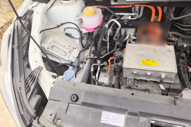 Used NETA U 2022 Zhi400 Pro Ternary Lithium Engine Bay Right