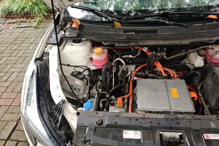 Used NETA U 2022 Neta U-Ⅱ 400 Lithium Iron Phosphate Engine Bay Right
