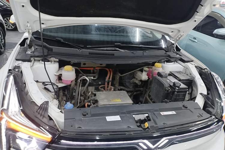 Used NETA U 2022 Zhi400 Pro Lithium Iron Phosphate Engine Bay