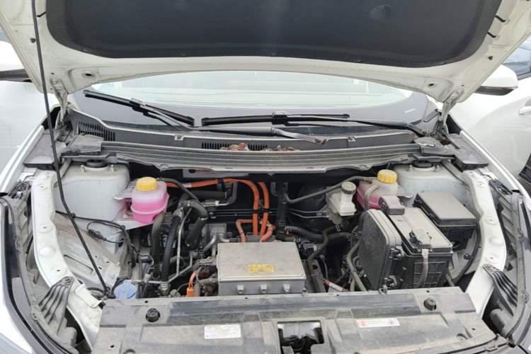 Used NETA U 2022 Zhi400 Pro Ternary Lithium Engine Bay