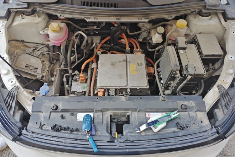 Used NETA U 2022 Neta U-Ⅱ 400 Lithium Iron Phosphate Engine Bay
