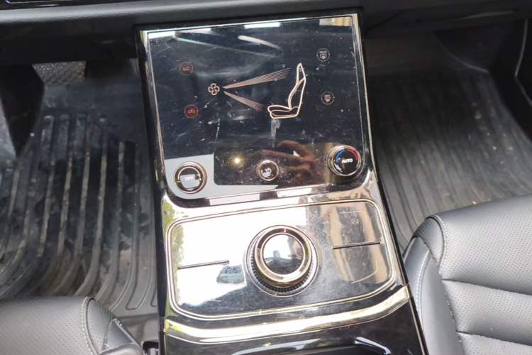 Used NETA U 2022 Zhi400 Pro Lithium Iron Phosphate Gear Lever