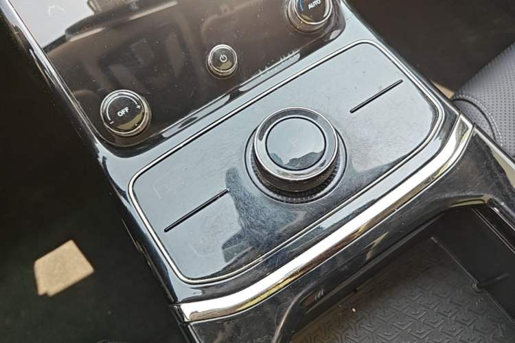 Used NETA U 2022 NETA U-Ⅱ 400 Lite Ternary Lithium Gear Lever