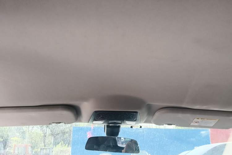 Used NETA U 2022 Zhi 400 Lithium-Nickel-Manganese-Cobalt Energy System Headliner