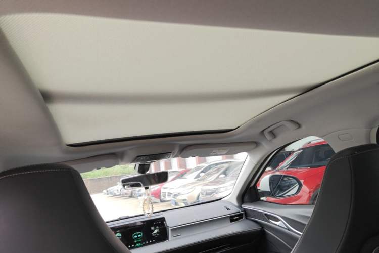 Used NETA U 2022 Zhi400 Pro Ternary Lithium Headliner