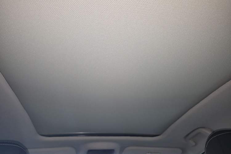 Used NETA U 2022 Zhi400 Pro Ternary Lithium Headliner