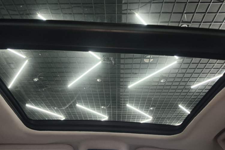 Used NETA U 2022 Zhi400 Pro Ternary Lithium Headliner