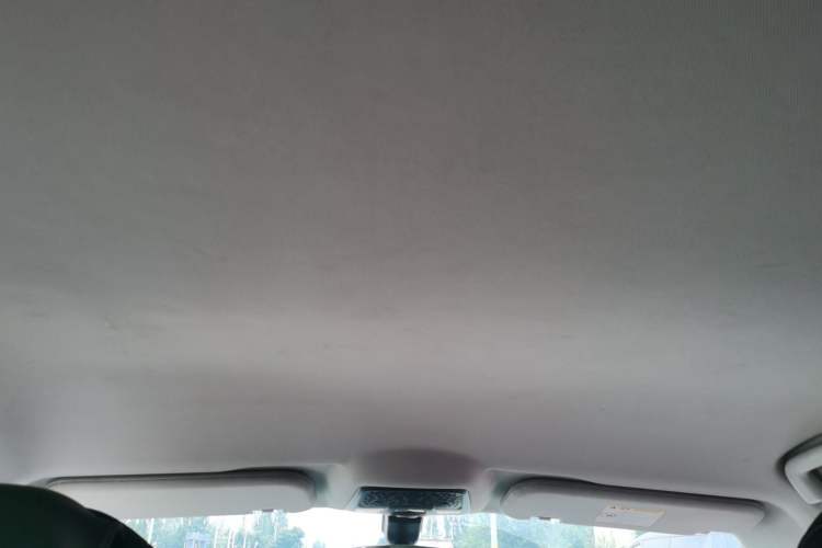 Used NETA U 2022 Zhi 400 Lithium-Nickel-Manganese-Cobalt Energy System Headliner