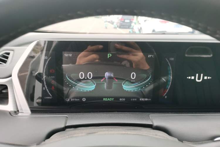 Used NETA U 2022 Zhi 400 Lithium-Nickel-Manganese-Cobalt Energy System Instrument Cluster