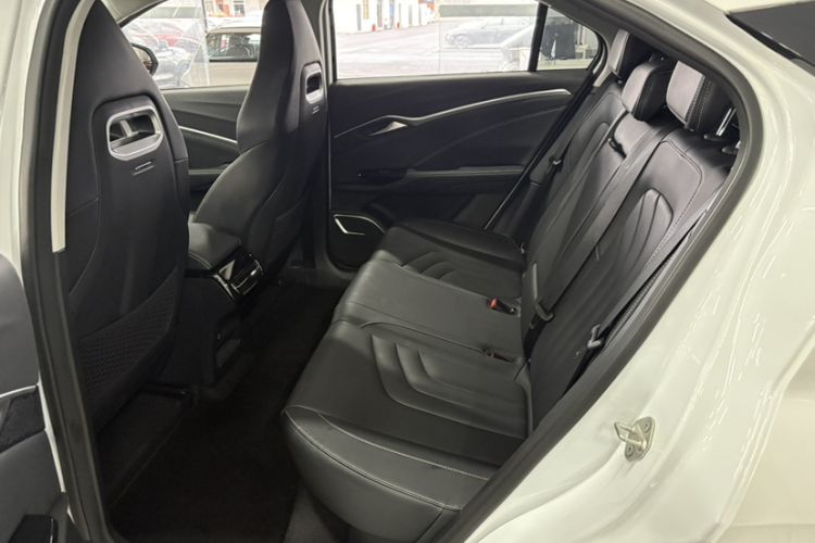 Used NETA U 2022 NETA U-Ⅱ 500 Lithium Iron Phosphate Interior 2