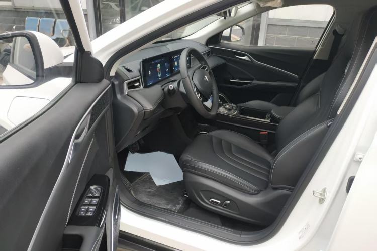 Used NETA U 2022 NETA U-Ⅱ 610 Ternary Lithium Interior 3