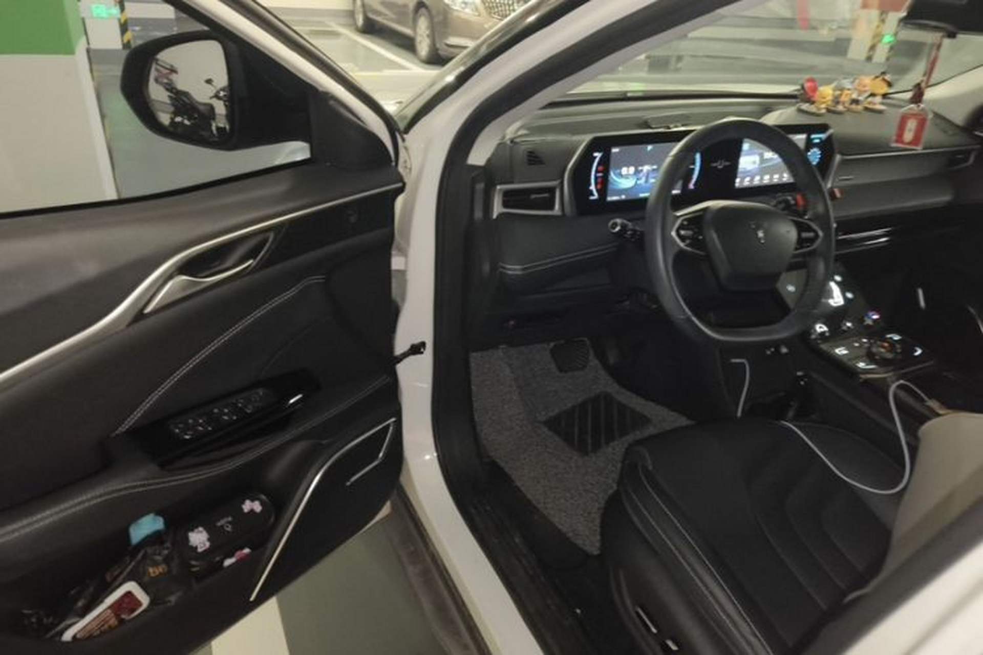 Used NETA U 2022 Pro 400 Comfort Edition Interior 3