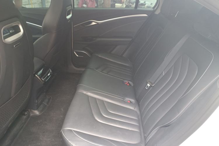 Used NETA U 2022 Zhi400 Pro Ternary Lithium Interior 4