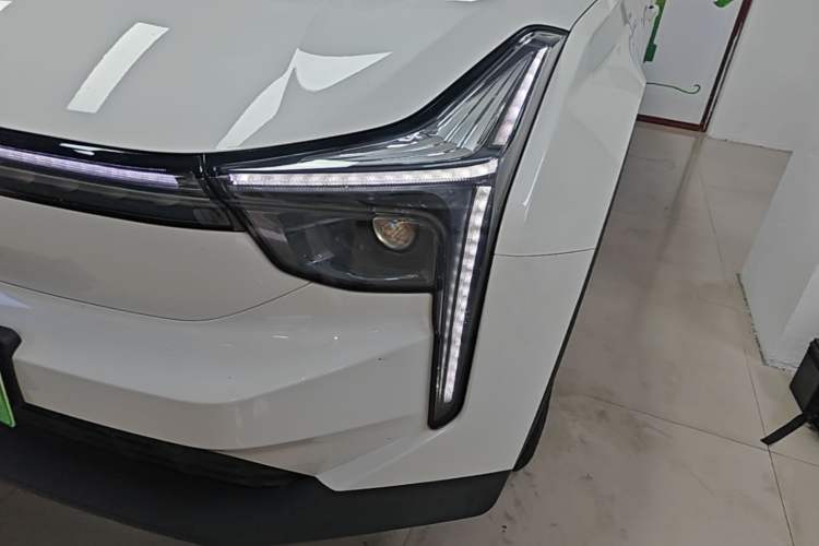 Used NETA U 2022 Pro 400 Comfort Edition Left Front Headlight