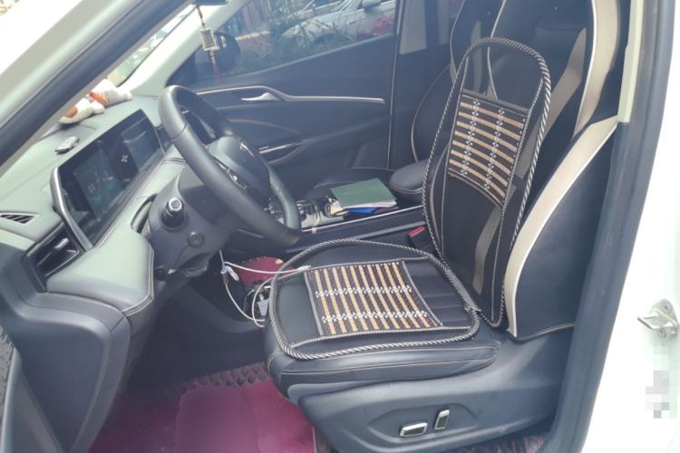 Used NETA U 2022 Pro 400 Comfortable Ride On-Demand Edition Left Front Seat