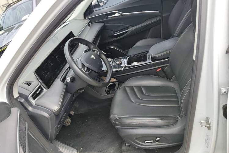 Used NETA U 2022 Zhi400 Pro Ternary Lithium Left Front Seat