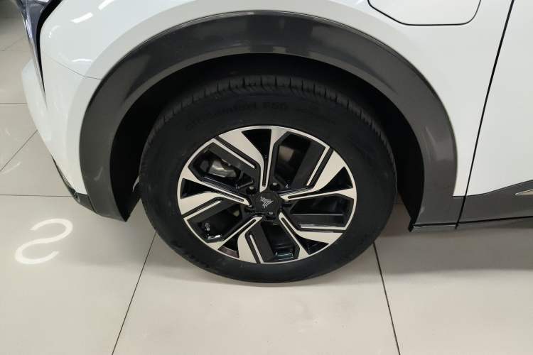 Used NETA U 2022 NETA U-Ⅱ 400 Industry Edition Left Front Wheel Hub