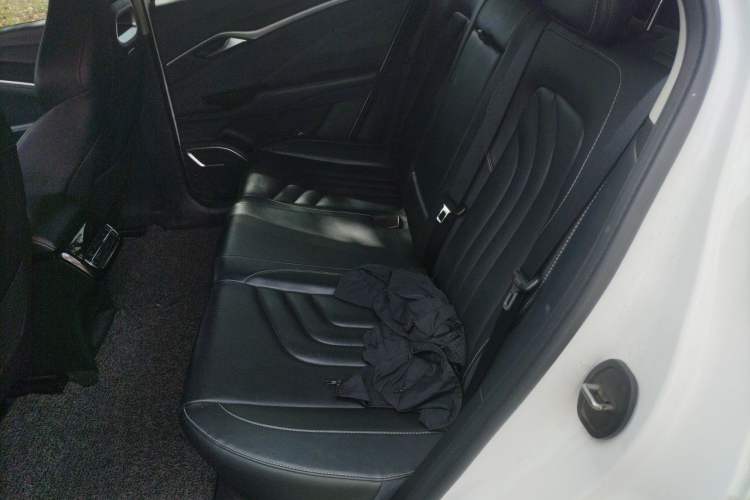 Used NETA U 2022 Pro 400 Comfortable Ride On-Demand Version L Left Rear Seat