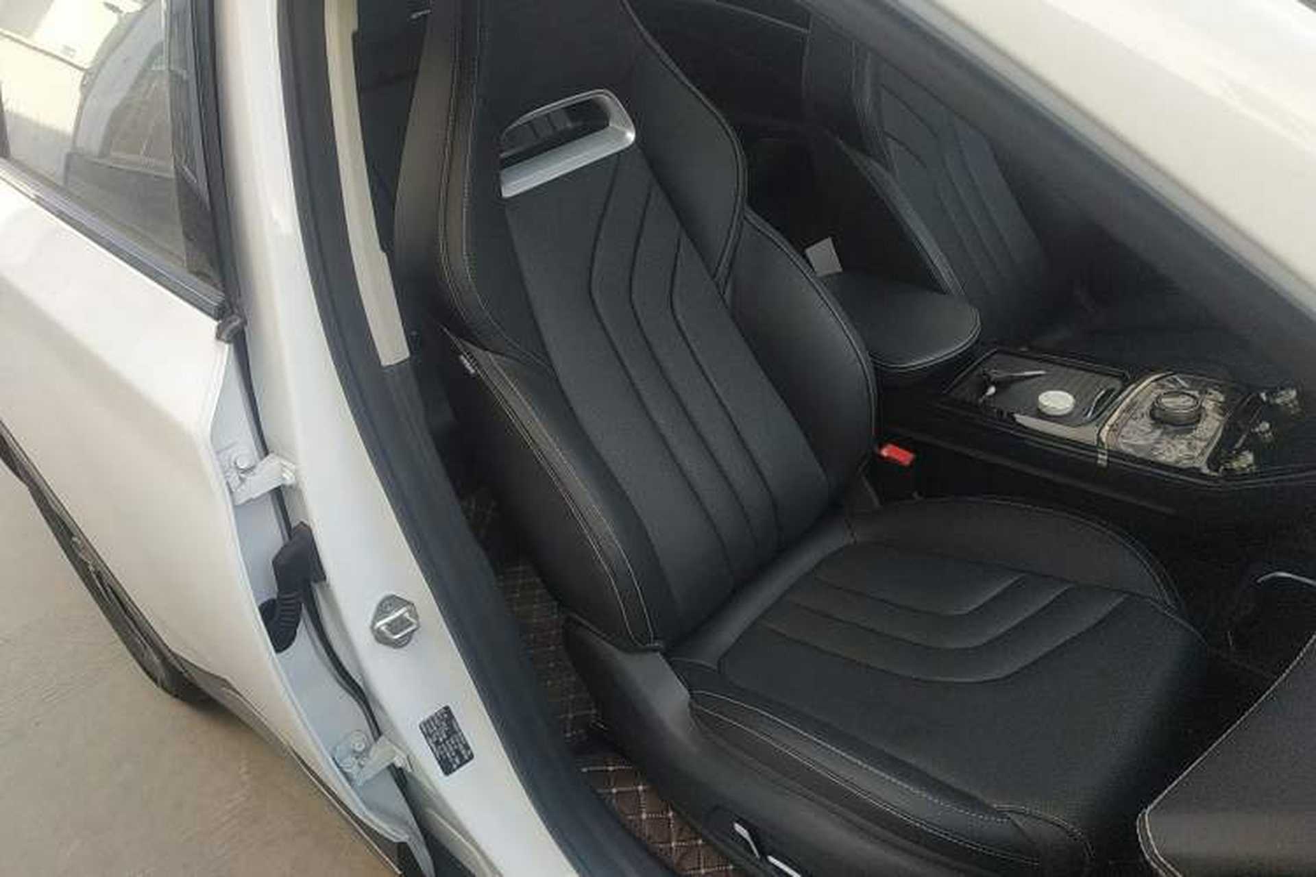 Used NETA U 2022 NETA U-Ⅱ 610 Ternary Lithium Right Front Seat