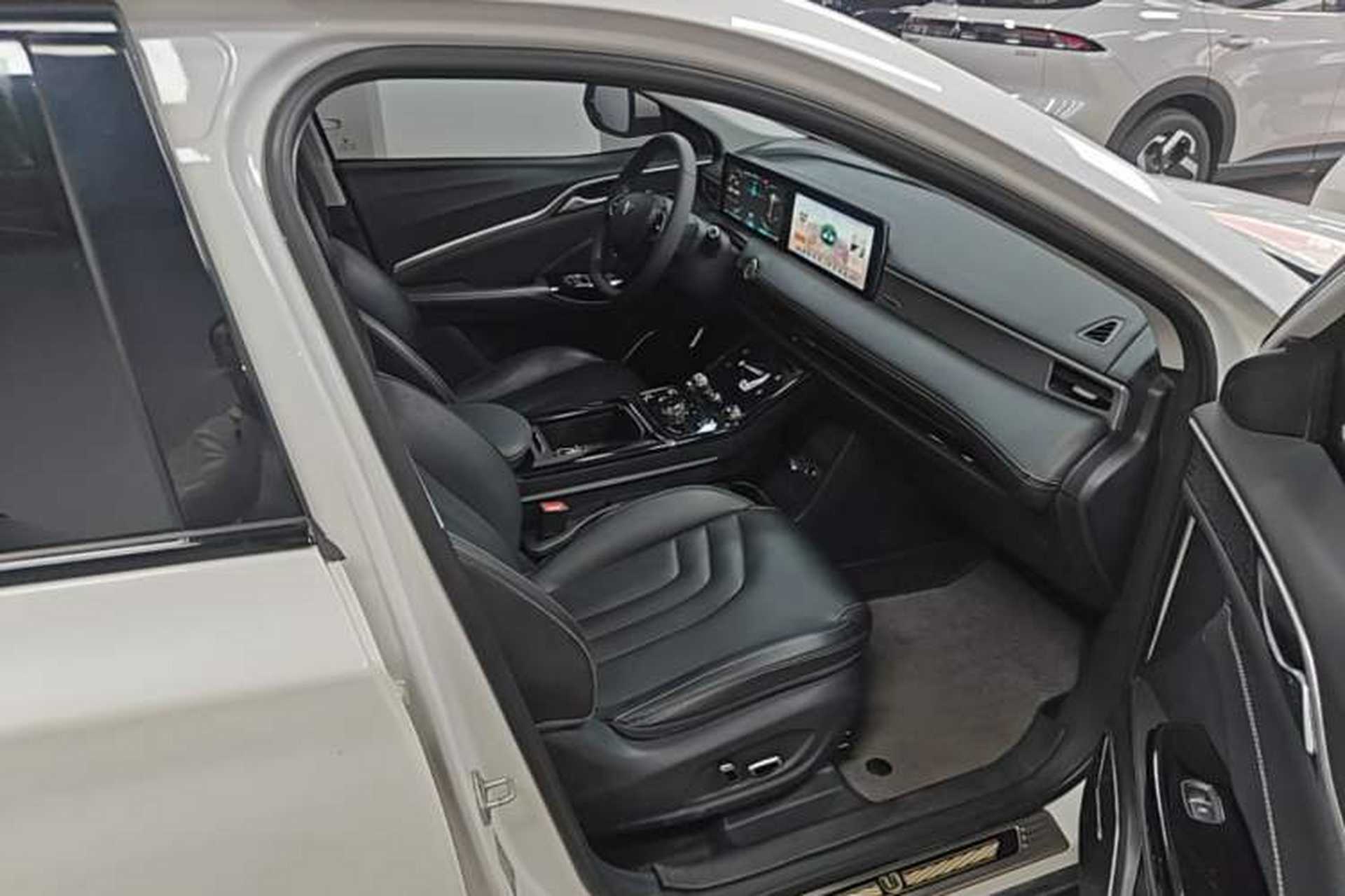 Used NETA U 2022 Pro 400 Comfort Edition Right Front Seat