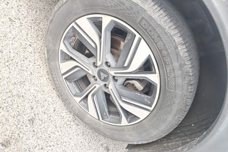 Used NETA U 2022 NETA U-Ⅱ 400 Lite Ternary Lithium Right Front Wheel Hub