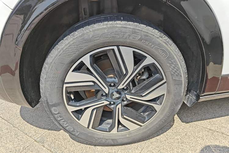 Used NETA U 2022 NETA U-Ⅱ 400 Lite Ternary Lithium Right Rear Wheel Hub