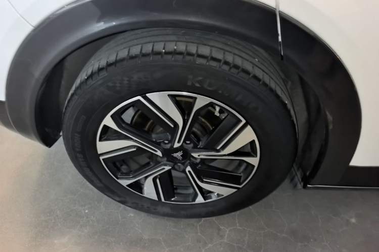 Used NETA U 2022 Updated Pro 400 Comfortable Ride for Online Booking Lithium Iron Phosphate Right Rear Wheel Hub