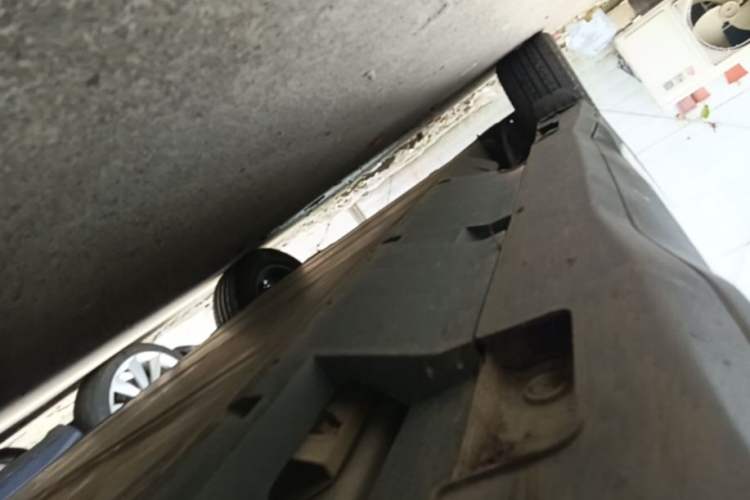 Used NETA U 2022 Pro 400 Comfort Edition Right Side Sill
