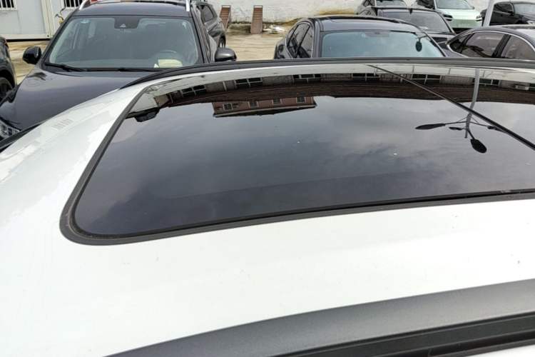 Used NETA U 2022 Zhi400 Pro Ternary Lithium Roof