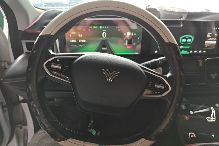 Used NETA U 2022 Zhi400 Pro Ternary Lithium Steering Wheel