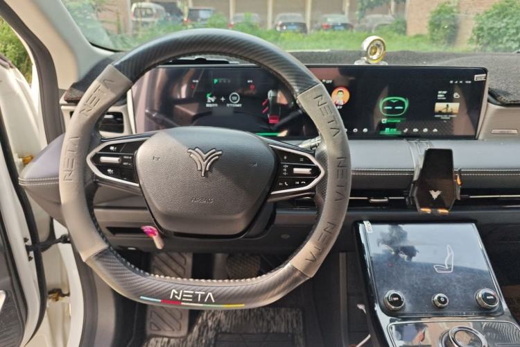 Used NETA U 2022 Zhi400 Pro Ternary Lithium Steering Wheel
