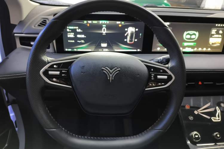 Used NETA U 2022 Zhi400 Pro Ternary Lithium Steering Wheel