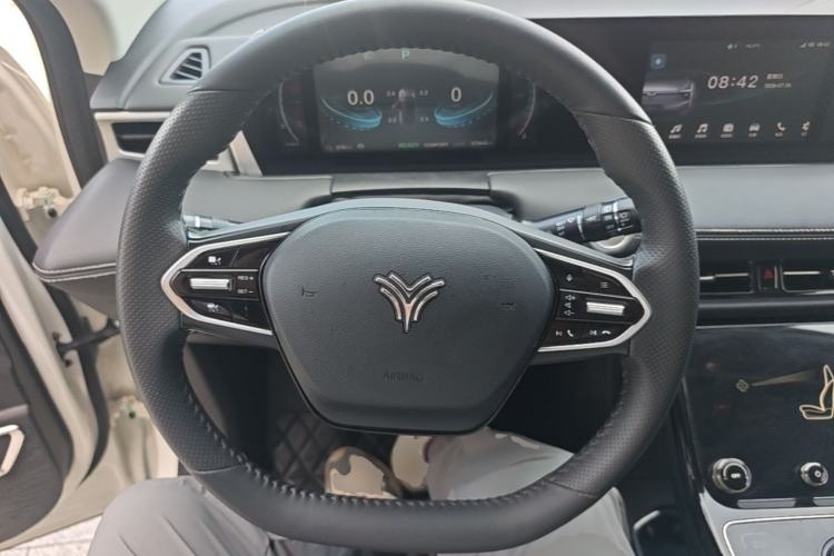 Used NETA U 2022 Pro 400 Comfort Edition Steering Wheel