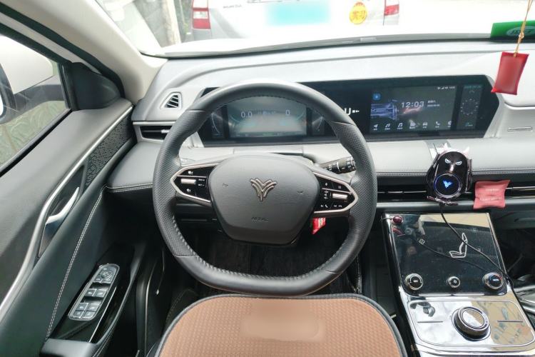 Used NETA U 2022 Zhi 400 Lithium-Nickel-Manganese-Cobalt Energy System Steering Wheel
