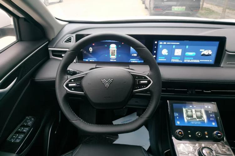 Used NETA U 2022 NETA U-Ⅱ 610 Ternary Lithium Steering Wheel