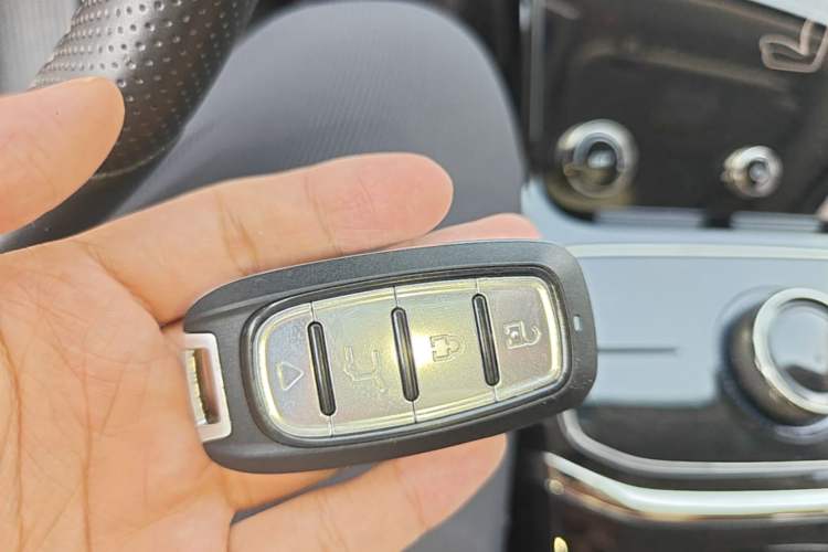 Used NETA U 2022 Zhi400 Pro Ternary Lithium Vehicle Key