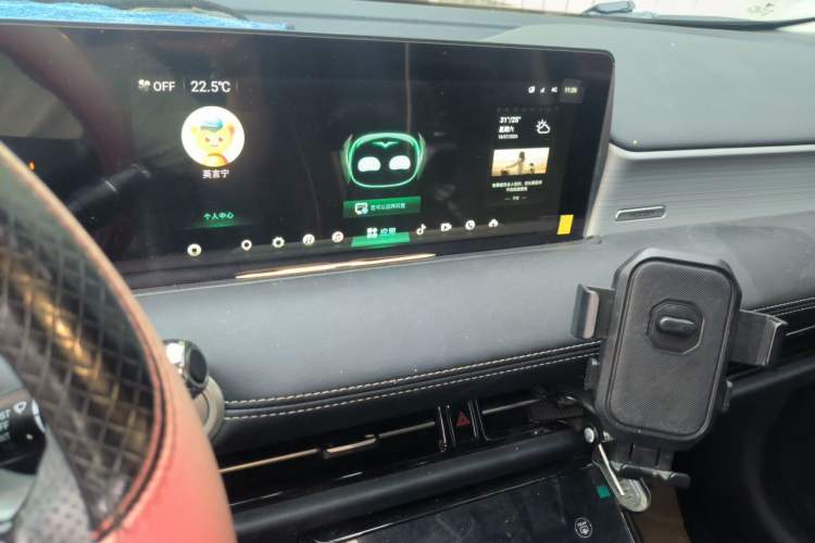 Used NETA U 2023 NETA U-Ⅱ Challenge Edition 500 U Show – Lithium Iron Phosphate Audio And AC Panel