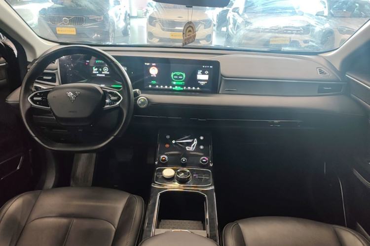 Used NETA U 2023 NETA U-Ⅱ Challenge Edition 400 U Show – Lithium Iron Phosphate Center Console