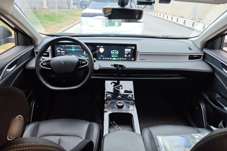 Used NETA U 2023 NETA U-Ⅱ Challenge Edition 500 U Show – Lithium Iron Phosphate Center Console