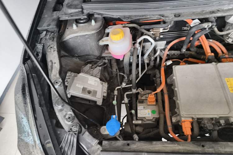 Used NETA U 2023 NETA U-Ⅱ Challenge Edition 400 Lite Lithium Iron Phosphate Engine Bay Right