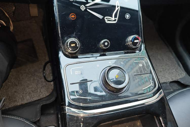 Used NETA U 2023 NETA U-Ⅱ Challenge Edition 500 U Show – Lithium Iron Phosphate Gear Lever