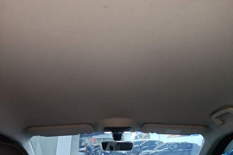 Used NETA U 2023 NETA U-Ⅱ Challenge Edition 400 U Show – Lithium Iron Phosphate Headliner
