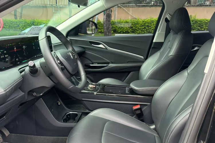 Used NETA U 2023 NETA U-Ⅱ 400 U Show Edition – Lithium Iron Phosphate Interior 1