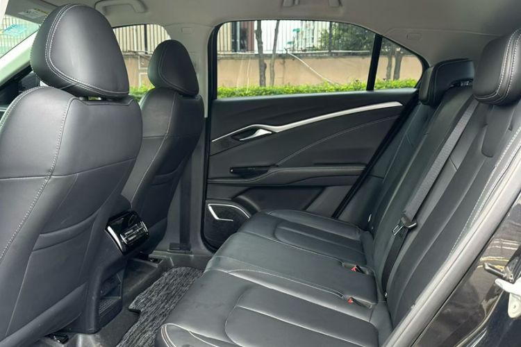 Used NETA U 2023 NETA U-Ⅱ 400 U Show Edition – Lithium Iron Phosphate Interior 2