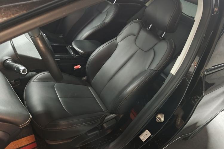 Used NETA U 2023 NETA U-Ⅱ Challenge Edition 400 U Show – Lithium Iron Phosphate Left Front Seat