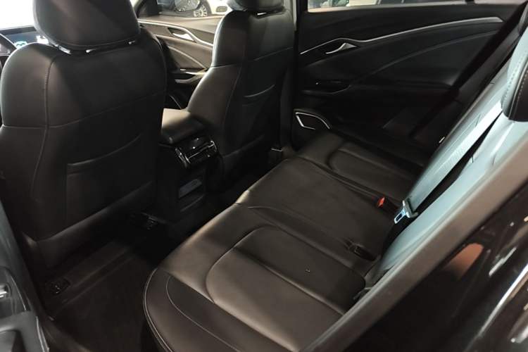 Used NETA U 2023 NETA U-Ⅱ Challenge Edition 400 U Show – Lithium Iron Phosphate Left Rear Seat