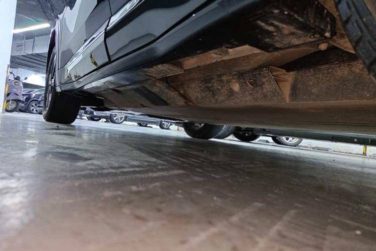 Used NETA U 2023 NETA U-Ⅱ Challenge Edition 400 U Show – Lithium Iron Phosphate Left Side Sill