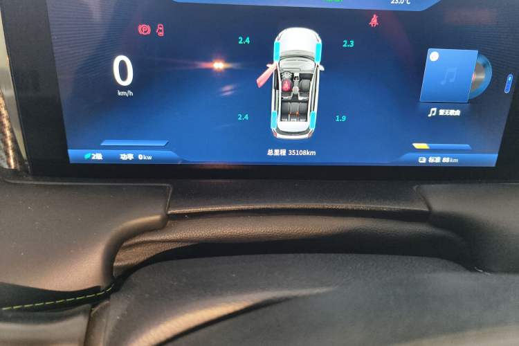 Used NETA U 2023 NETA U-Ⅱ Challenge Edition 400 Lite Lithium Iron Phosphate Odometer Close Up