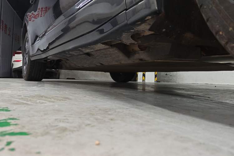 Used NETA U 2023 NETA U-Ⅱ Challenge Edition 400 U Show – Lithium Iron Phosphate Right Side Sill